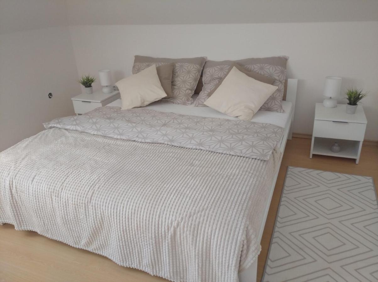 Villa U Koupaliste Mimon Esterno foto